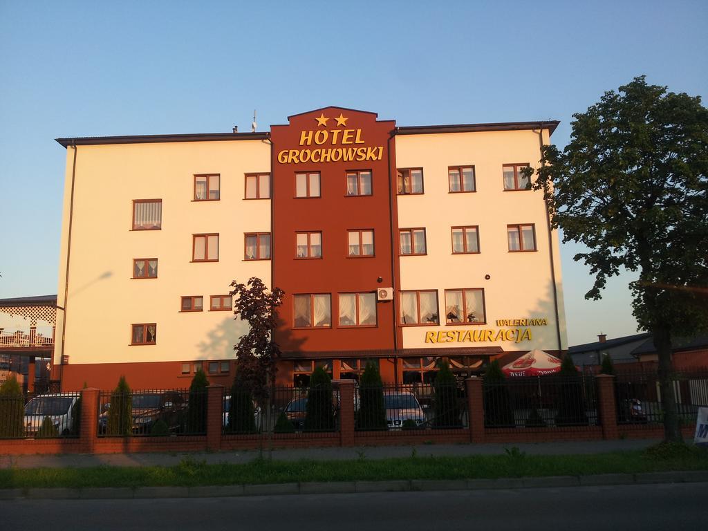 Hotel Grochowski Łuków Bagian luar foto