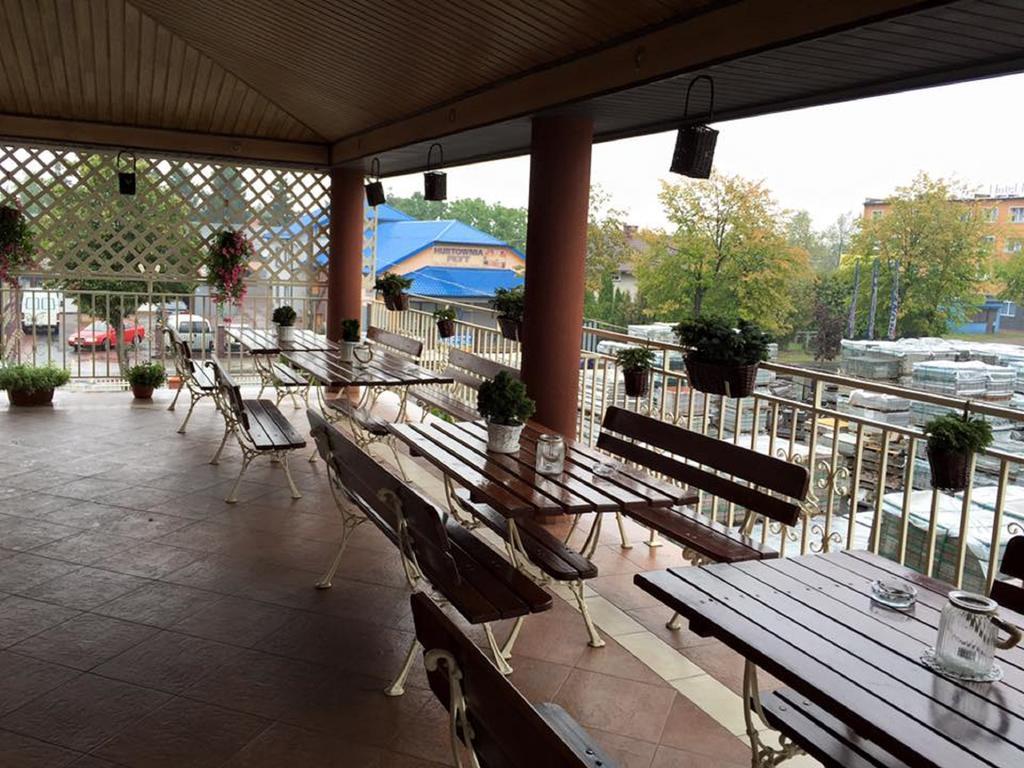Hotel Grochowski Łuków Bagian luar foto